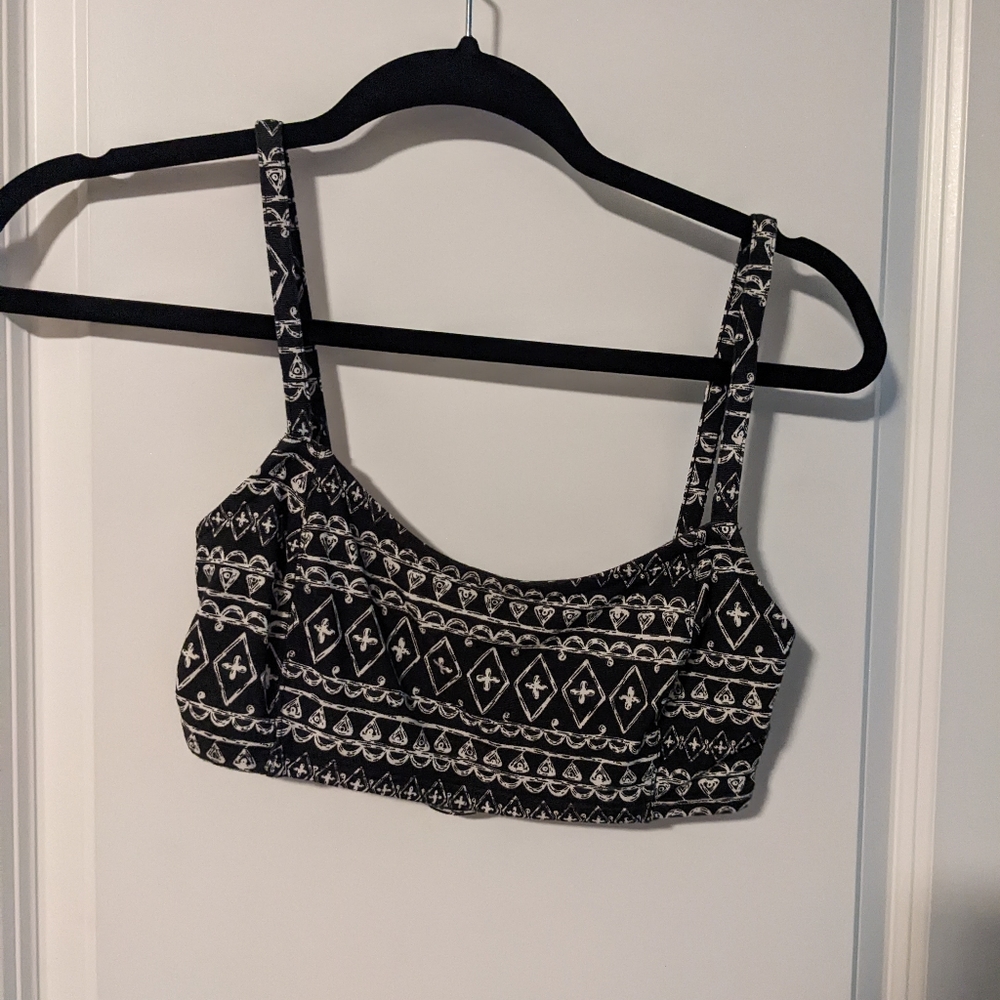 Crop top